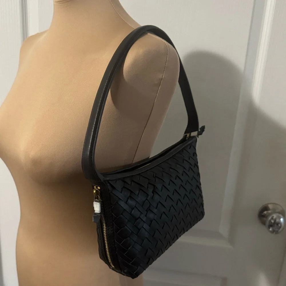 WALTER BAKER Leather Hazel Hand Woven Shoulder Bag Black